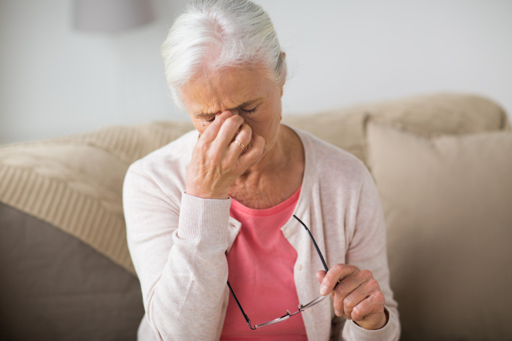 Vision problems in elderly woman